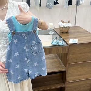 Ensemble décontracté d'été pour filles en deux pièces, short en jean à imprimé <span class=keywords><strong>étoile</strong></span>s pour enfants avec <span class=keywords><strong>gilet</strong></span> sans manches - Product Image 1