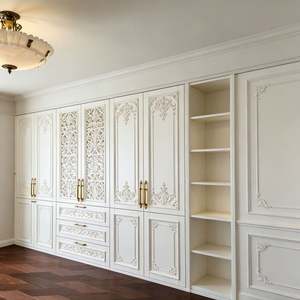 Armoire intégrée de luxe Balom avec étagères et espace de suspension, tiroirs doublés de velours, dressing spacieux pour le rangement des vêtements dans la chambre - Product Image 2