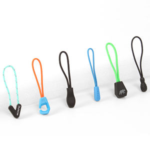 سحابات مطاطية (TPU) قابلة للتخصيص بالحجم واللون والشكل مع طباعة الشعار للملابس والجاكيتات والجينز وحقائب الظهر وحقائب الجيم وحقائب السفر - Product Image 4