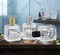 Flacon de parfum en verre de luxe avec bouchon 50ml 100ml, flacon de parfum vide personnalisé pour l'emballage de parfums en gros