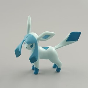 หุ่นจำลองแอคชั่นทำจากพีวีซีของ Sylveon Eevee glaceon Meowth meowth mew piplup Solgaleo zeraora - Product Image 5