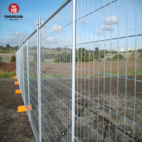 Filet de protection pour terrain de baseball en gros, clôture temporaire, tôle d'acier ondulée, panneaux de clôture temporaires de 10 pieds de haut