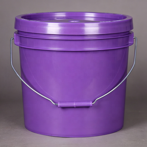 Cubo de pintura de plástico resistente de 3.5 galones (13L) con tapa y asa - Product Image 1
