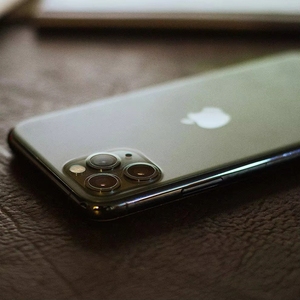 Telefoni Cellulari Originali 100% Autentici, Sbloccati, Economici, Usati per 11-15 16 Pro Promax Versione USA 5G 8GB RAM - Product Image 4