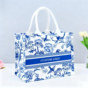 Sac fourre-tout en <span class=keywords><strong>toile</strong></span> de coton écologique, pliable et recyclable, avec poignée, design personnalisé avec logo d'entreprise. - Product Image 4