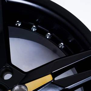 Ruedas de Acero Prensado de Grado Concours con Acabado Plateado Argent Auténtico para Proyectos de Restauración de <span class=keywords><strong>Porsche</strong></span> 911 Clásicos - Product Image 4