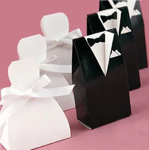 Handle GIft Box Bride and Groom Dresses Wedding Candy Box Black White Wedding Candy Gift Bag For Wedding Party Candy Box