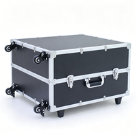 Valise trolley en aluminium noir avec roulettes pivotantes et freins, poignée télescopique et intérieur doublé vide, valise de transport à roulettes