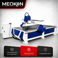 Fresadora CNC de 3 ejes con un solo husillo de 1300x2500mm para grabado en madera, mesa de vacío, motor de husillo con refrigeración por agua y transmisión por engranajes