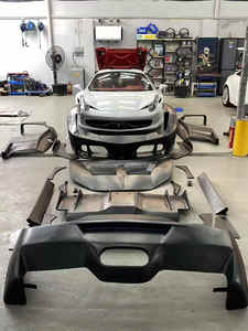 Nuevo kit de carrocería estilo LB para 458 Hardtop 2010-2014, incluye parachoques, faldones laterales, difusor, alerón, pasos de rueda y capó con tornillos. - Product Image 6