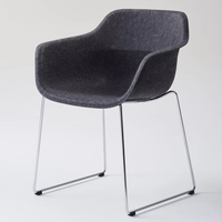 Nouveau siège acoustique moderne en feutre recyclé avec base en fer empilable, construction durable pour la décoration de la maison et du bureau