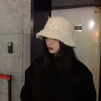 Chapeau Bob Noir en Peluche à Large Bord pour Femme, Style Coréen et Japonais Tendance et Polyvalent, Idéal Automne Hiver