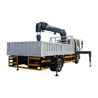 Grue montée sur camion télescopique hydraulique de 8 tonnes, best-seller en Chine