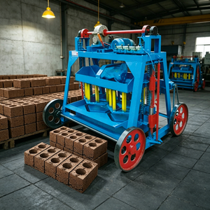 Machine à Briques avec Grande Capacité de Stockage sur Palette pour Briques Finies Empilées Après Traitement de Moulage Hydraulique Quotidien - Product Image 1