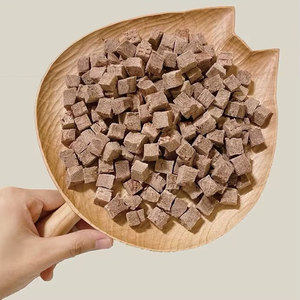 cubitos de ternera deshidratados, tratamiento de entrenamiento para perros liofilizados, servicio OEM, gran oferta - Product Image 1