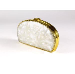 Bolso de Mano Compacto de Resina de Diseño para Mujer con Material Duradero, Patrón Elegante y Acabado Liso - Product Image 1