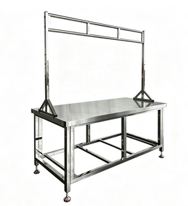 <span class=keywords><strong>Table</strong></span> <span class=keywords><strong>de</strong></span> boucher en acier inoxydable personnalisable en gros avec support <span class=keywords><strong>de</strong></span> suspension pour viande, <span class=keywords><strong>table</strong></span> <span class=keywords><strong>de</strong></span> <span class=keywords><strong>traitement</strong></span> <span class=keywords><strong>de</strong></span> la viande commerciale pour abattoir - Product Image 1