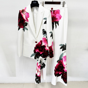 Ensemble deux pièces blazer et <span class=keywords><strong>pantalon</strong></span> large à imprimé floral <span class=keywords><strong>blanc</strong></span>, idéal pour les occasions formelles et les soirées, vente en gros OEM pour femmes - Product Image 5