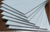 Papel fotográfico de inyección de tinta de una cara de alto brillo 115gA4 Papel fotográfico de color para uso en oficina Recubierto de chorro para un rendimiento óptimo