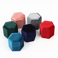 Boîte à bagues de mariage vintage en bois acrylique noir hexagonal, double logo blanc personnalisé, en velours rose, pour couple, vente en gros