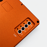 Boîtier de contrôleur électronique en aluminium anodisé orange usiné CNC sur mesure OEM, pièces de boîtier