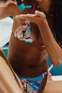 أحدث موديلات البيكيني المخصصة ذات الأربطة الجانبية والخرز، ملابس سباحة برازيلية مثيرة بشكل مثلث صغير للنساء - Product Image 2