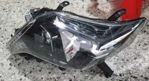 Faro Delantero LED Negro LC Prado FJ150, Original de Segunda Mano, Usado, Genuino, Modelo 2014-2017, Tinte Oscuro para FJ - Product Image 2