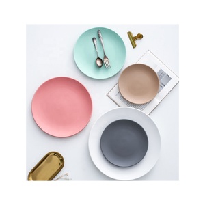 Assiette en céramique mate simple pour cuisine occidentale, usage commercial et domestique, plat de cuisson en céramique colorée, style <span class=keywords><strong>nord</strong></span>-européen - Product Image 1
