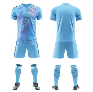 Custom Sublimatie Voetbaltenues Set Trainingspakken Snel Droogend Ademend Polyester Voetbalshirt - Product Image 2