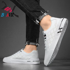 Zapatillas Deportivas Casuales de Moda para Hombre, Marca Personalizada, Blancas y Económicas - Product Image 3