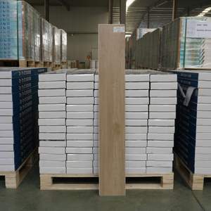 Piso SPC Impermeable de PVC <span class=keywords><strong>Flotante</strong></span> con Sistema Click en Diseño Moderno, <span class=keywords><strong>Parquet</strong></span> Laminado de Vinilo Resistente al Desgaste para Taller - Product Image 2