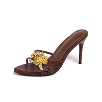 Nouvelles sandales à talons aiguilles pour femmes, style européen et américain, en métal, à fleurs, françaises, grande taille, antidérapantes, à talon très haut, tendance estivale