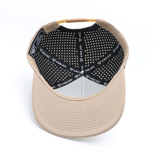 หมวกเบสบอลกอล์ฟสีกากีทรงโค้ง ปักโลโก้ 3 มิติ แบบกำหนดเอง 5 ชิ้นส่วน ทำจากผ้ากำมะหยี่โพลีเอสเตอร์ พร้อมรูเจาะแบบเลเซอร์ - Product Image 5