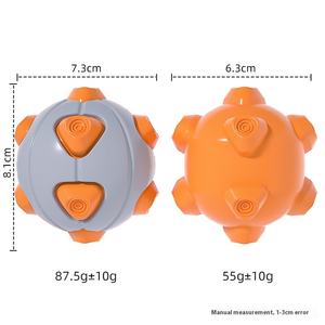 Nueva moda pequeños juguetes para mascotas de PU suministros interactivos de alivio de sonido Triangular esférico perro y gato juguetes de pelota Molar - Product Image 5