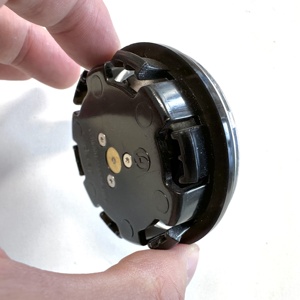 63mm 392 nổi chiếu sáng bánh xe trung tâm mũ cho né tránh thách thức SRT 300 với ánh sáng LED Magnetic levitation <span class=keywords><strong>Hub</strong></span> cap - Product Image 2