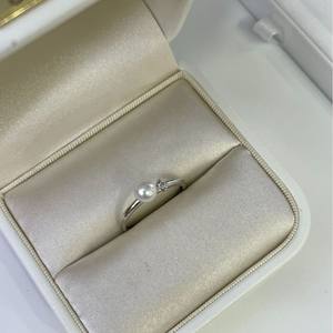 แหวนมุกน้ำจืดธรรมชาติขนาด 5-6 มม. พร้อมแสงออโรร่าทรงกลม เรียบง่ายและประณีต แหวนเงินแท้ S925 หรูหราเบาๆ - Product Image 2