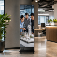 Afficheur LED pliable P2 à 180 degrés en aluminium moulé sous pression avec roues pour projets de signalisation numérique B2B pour bureaux et salles d'exposition