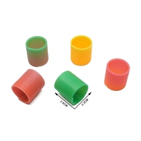 Vente en gros de jouets promotionnels en plastique en forme de cercle arc-en-ciel de 2,5 cm, mini-jouets promotionnels bon marché, petits cadeaux gratuits