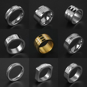 Anillos de Moda de Acero Inoxidable Estilo Japonés y Coreano, con Dos Filas de Diamantes Incrustados, Superficies Curvas Exteriores, Anillos Personalizados - Product Image 1