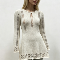 Robe en tricot pointelle à rayures blanches à manches longues pour femme, qualité supérieure, fabrication OEM & ODM Rudi, vente en gros