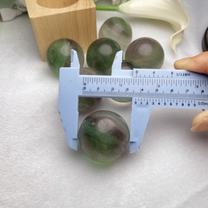 Vente en gros de boule de fluorite polie de qualité supérieure sphère de pierre naturelle pour la guérison ou la décoration intérieure ornement de boule - Product Image 3