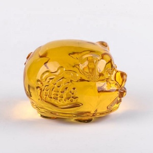 Qipao — <span class=keywords><strong>cochon</strong></span> en verre cristal de petite taille, ornement feng shui de couleur or, décoration de chambre à coucher, artisanat en cristal, cadeaux d'anniversaire pour enfants - Product Image 1