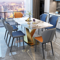 Ensemble de table et chaises de salle à manger de luxe, directement de l'usine, plateau rectangulaire en pierre frittée avec base en métal doré pour projet de villa moderne.