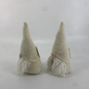 Ornements de Noël artisanaux scandinaves en peluche personnalisés, décorations de Noël beige gnome - Product Image 2