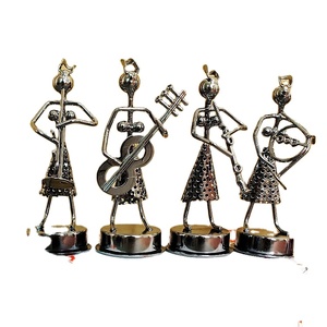 Modèle de petit homme en fer, art métallique, musique, <span class=keywords><strong>prix</strong></span> spécial, artisanat, style de groupe masculin et féminin, décoration de la maison - Product Image 4