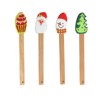 Spatule en silicone personnalisée pour Noël, manche en bois, résistante à la chaleur, logo personnalisé, couleur, sapin de Noël, bonhomme de neige, grattoir à gâteau, outil de pâtisserie