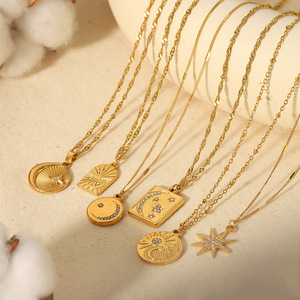 สร้อยคอจี้สแตนเลสชุบทองสไตล์ยุโรปอเมริกัน พร้อมจี้รูปดาวและพระจันทร์ สำหรับผู้หญิง ของขวัญเครื่องประดับ - Product Image 1