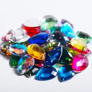 Vente en gros de bijoux en pierre acrylique, en forme de goutte d'eau, à deux trous, couture à la main, strass, cristal, à coudre, 8x13mm