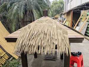 Fourniture <span class=keywords><strong>de</strong></span> chaume <span class=keywords><strong>de</strong></span> paille simulée étanche au feu européen chaume synthétique longue durée <span class=keywords><strong>de</strong></span> vie pour <span class=keywords><strong>cabane</strong></span> <span class=keywords><strong>de</strong></span> <span class=keywords><strong>Bali</strong></span> - Product Image 3