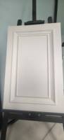 Armoires de chambre contemporaines et tendance sur mesure avec fonctionnalités d'assemblage et de suspension faciles pour chambres, appartements, hôtels et villas